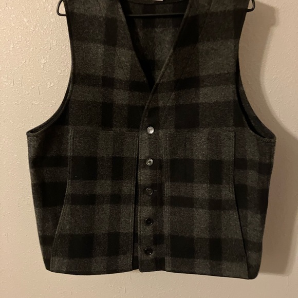 Filson Wool Vest - Picture 3 of 10